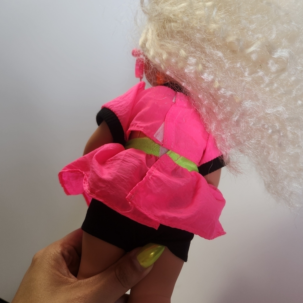 Vintage 1992 MATTEL Sally Secrets Doll Original Crimped Hairstyle Stickers Toy - Picture 11 of 13